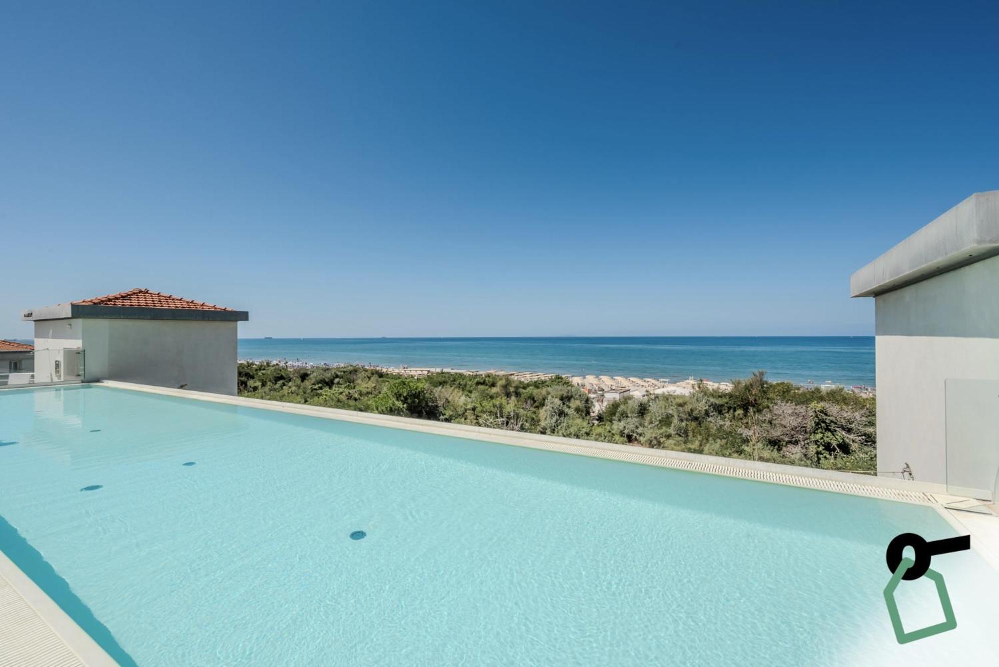Hotiday Room Collection - Tirrenia Exterior photo